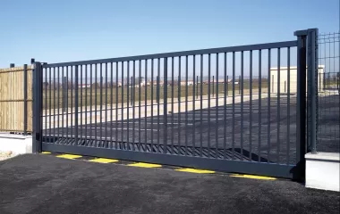 PORTAIL COULISSANT BARREAUDÉ